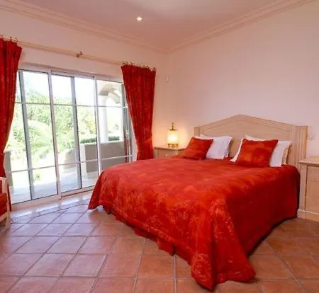 Sleeps 13 Pool Air Con Wifi Quinta do Lago